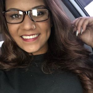 Meet your Posher, Erin-nicole